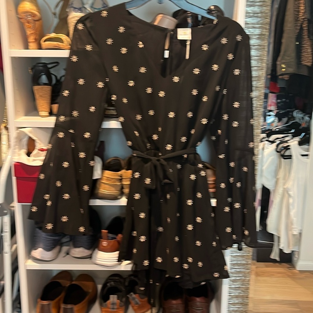 Super cute party romper.
